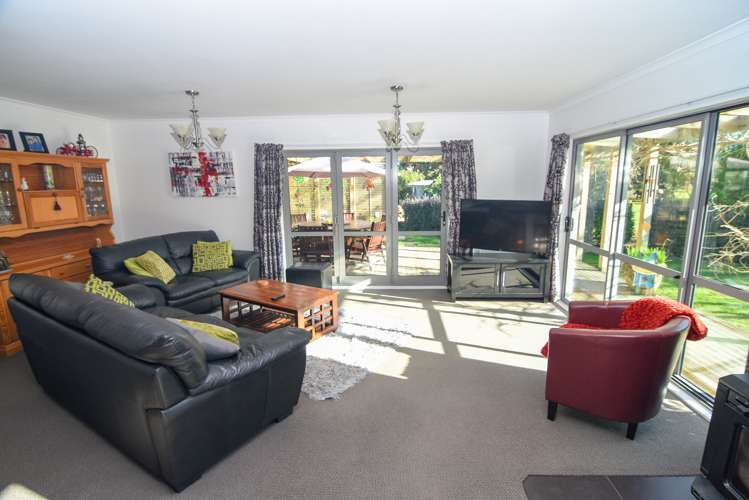 13 Tararua Crescent Carterton_8