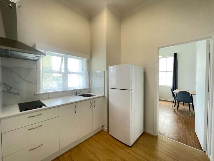 2/1125 New North Road Mt Albert_3