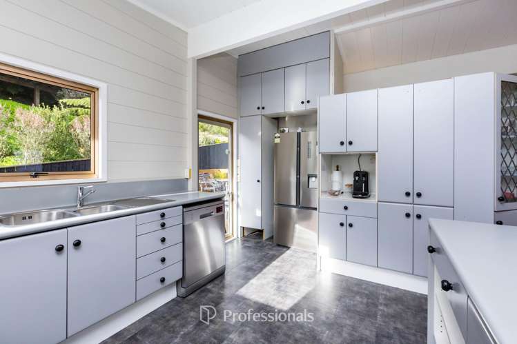 52 Cypress Drive Maungaraki_9