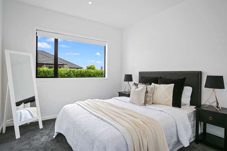 4 Alan Livingston Drive Cambridge_15