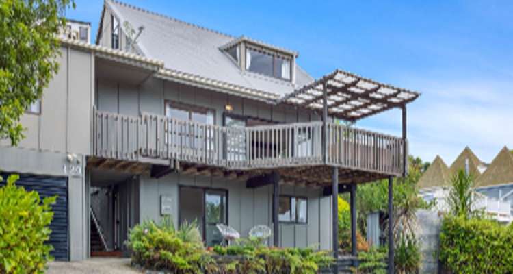 120 Stredwick Drive_0