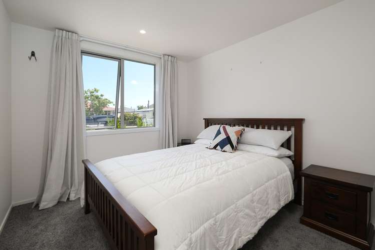 1/9 Irvine Street Mosgiel_9