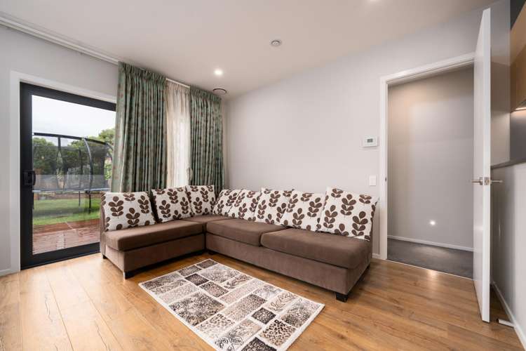 18 Hattersley Grove Churton Park_10