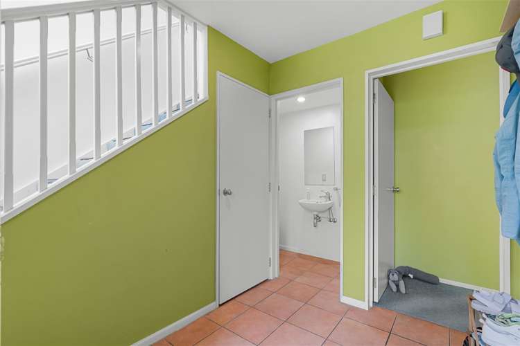 2/32 Winchester Street Merivale_9