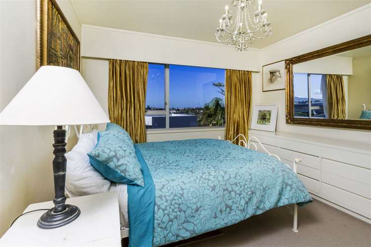 2/11a East Coast Road Milford_10