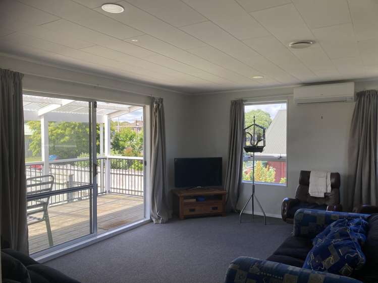 23 High Street East Waitara_14