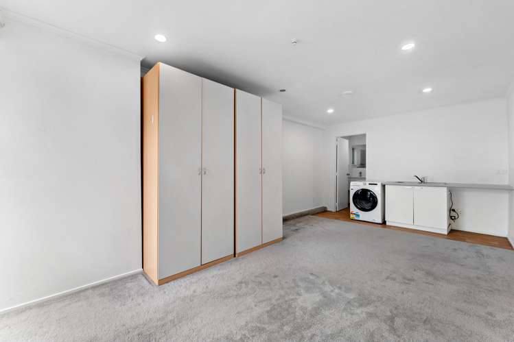 1/11 Jenanne Place Totara Vale_12