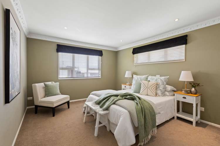 52 Grovenor Drive Orewa_16