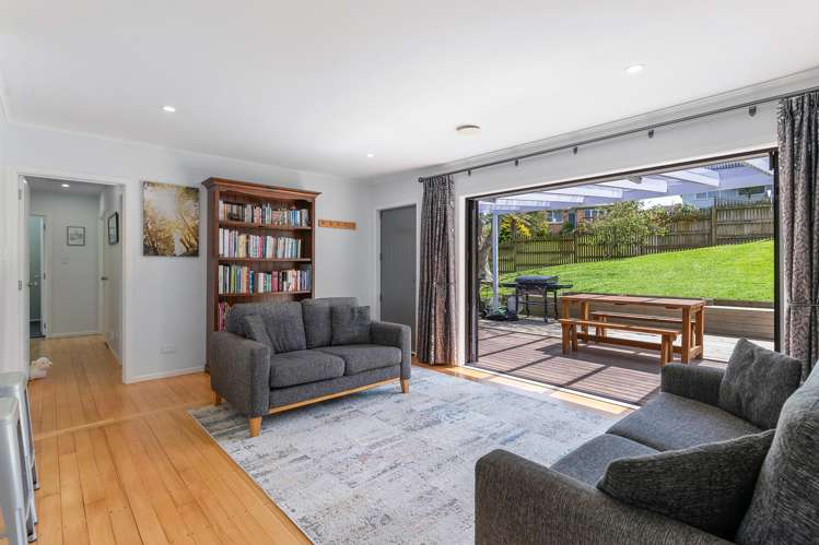 64 Taupo Street Green Bay_17