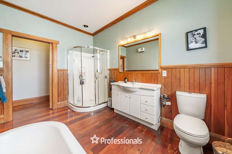 143 Whites Line East Waiwhetu_14