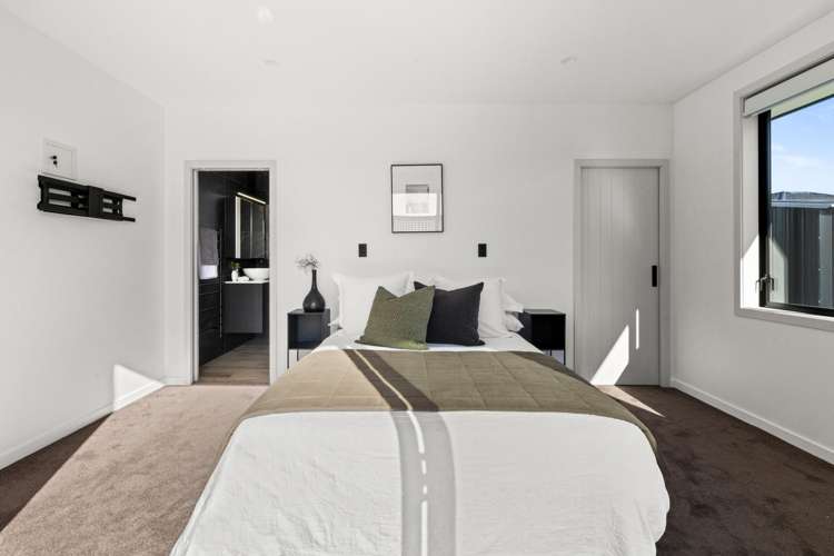 10 Meech Way Frimley_29