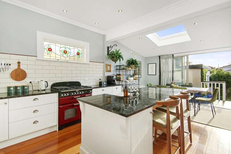 13 Mahoe Street Eastbourne_2