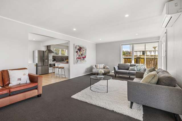 69 Warspite Avenue Cannons Creek_2