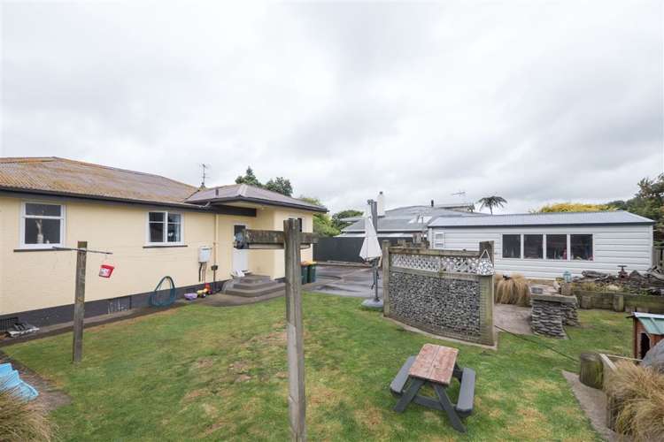 2 Collins Street Hawera_13