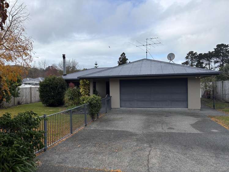 91 Riverside Road_0