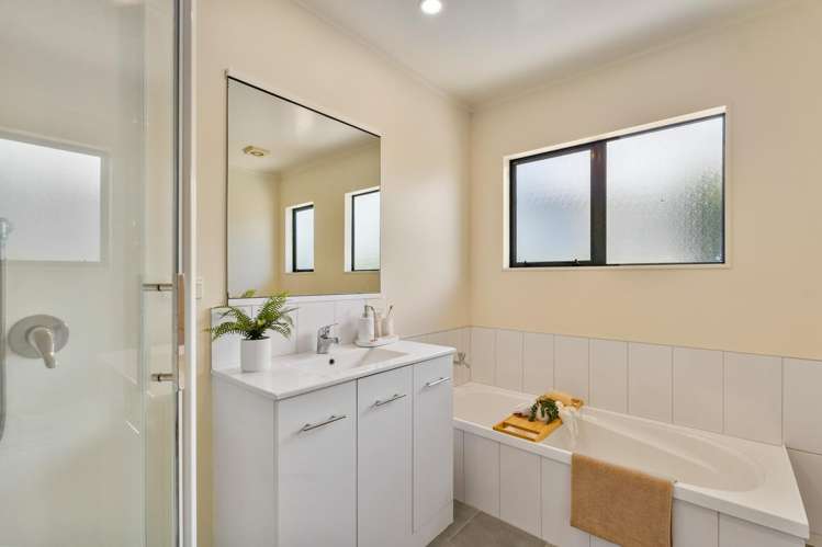 19 Surfside Lane Ruakaka_11