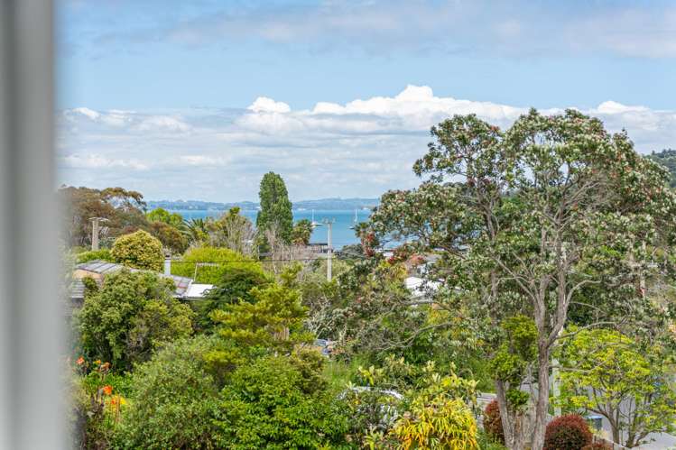 142 Ocean View Road Oneroa_2