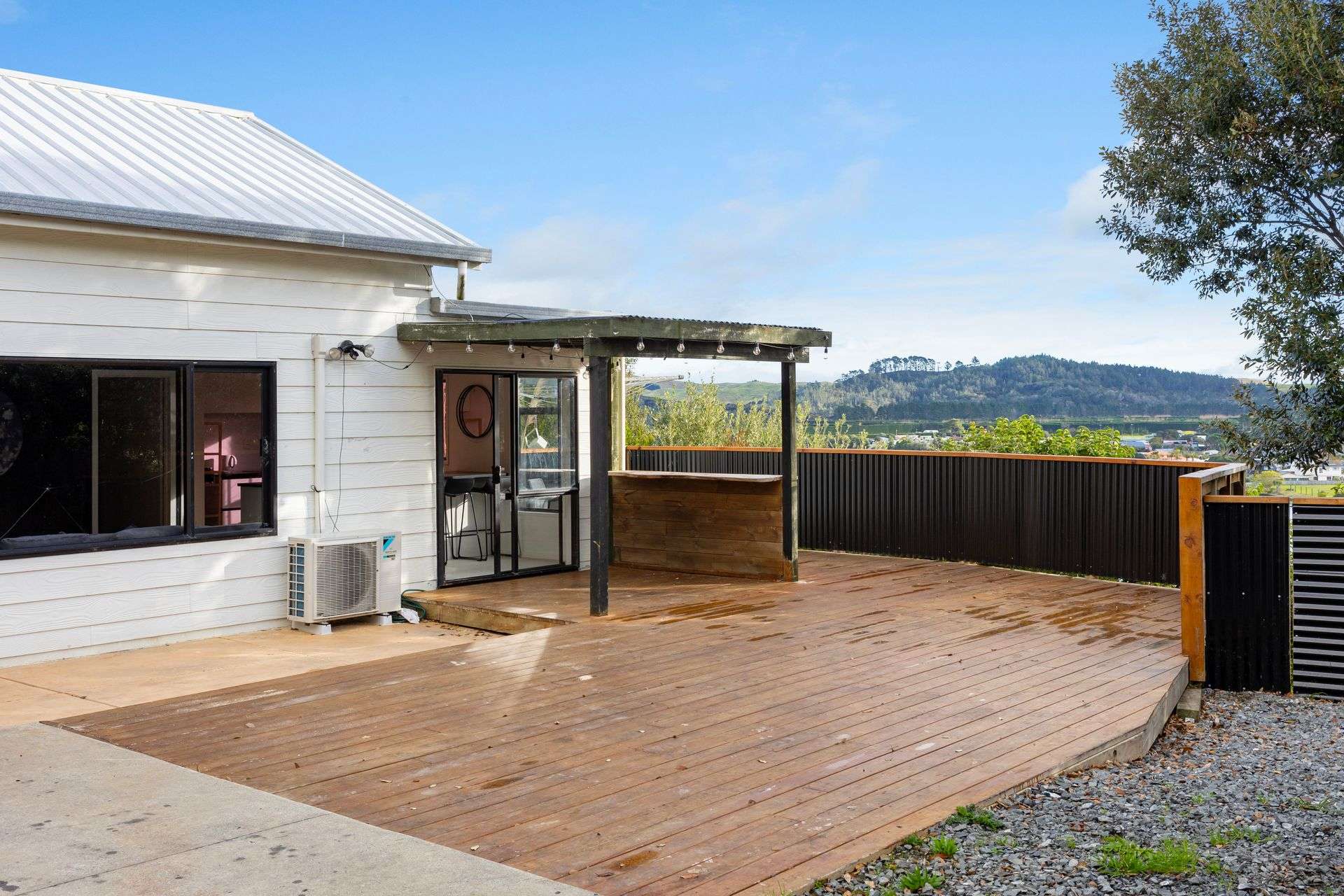 7 Bush Point Road Cable Bay_0