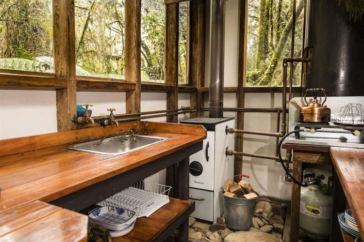 693 Lake Kaniere Road Lake Kaniere_23