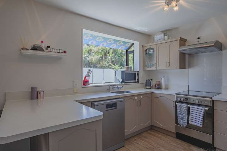 156 Le Cren Street Seaview_6