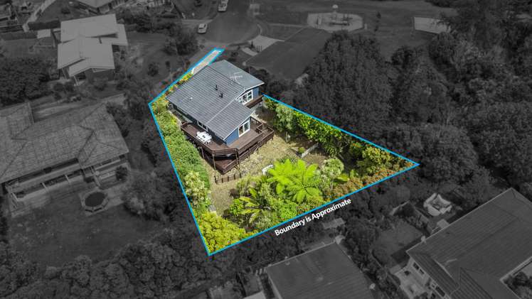 26 Pickwick Parade Mellons Bay_38