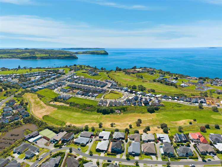 11 Whale bay rise Gulf Harbour_34