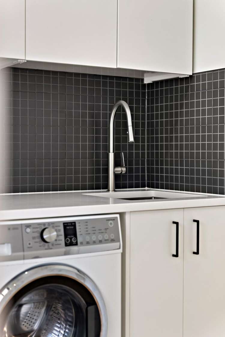 64 Blakeborough Drive Forrest Hill_3