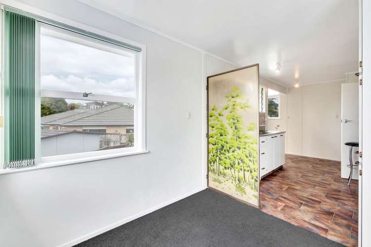 141 Flanshaw Road Te Atatu South_28