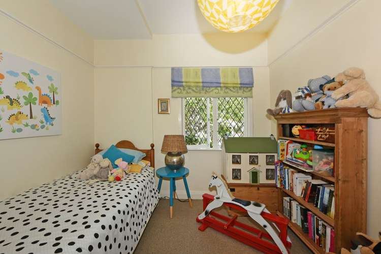 20 Colin Grove Lower Hutt_13