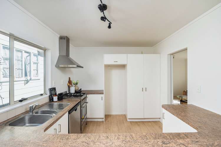 2a Aurora Avenue Wesley_11