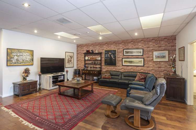 1/8 Homersham Place Burnside_11