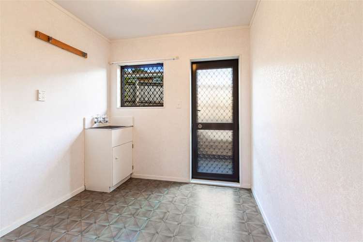 31 Petrel Place Massey_16