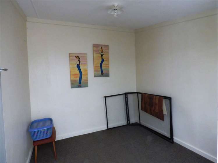 1 Rata Street Kaka Point_10