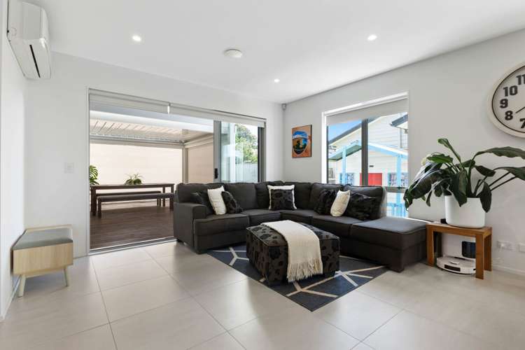 13 Waituarua Drive_5