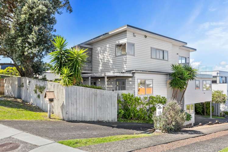 1/19 Seaview Road Castor Bay_16