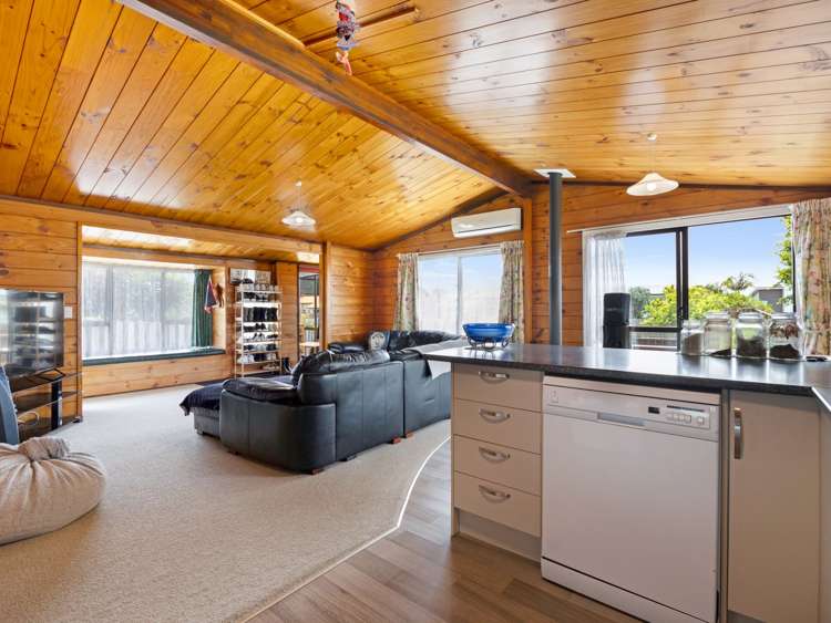 23 Awatapu Drive Whakatane_12