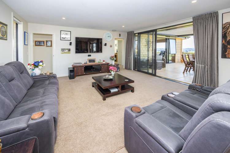 222 Meadway Road Ngahinapouri_7