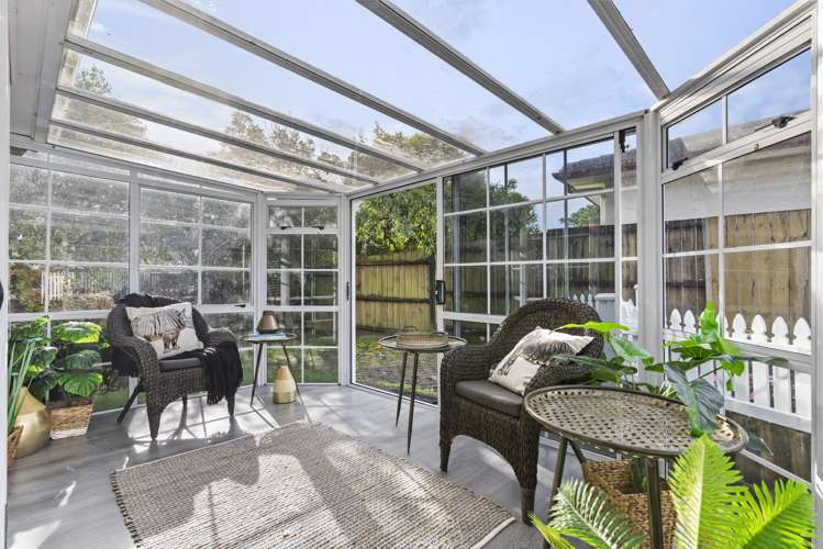 2/73 Botany Road Botany Downs_2