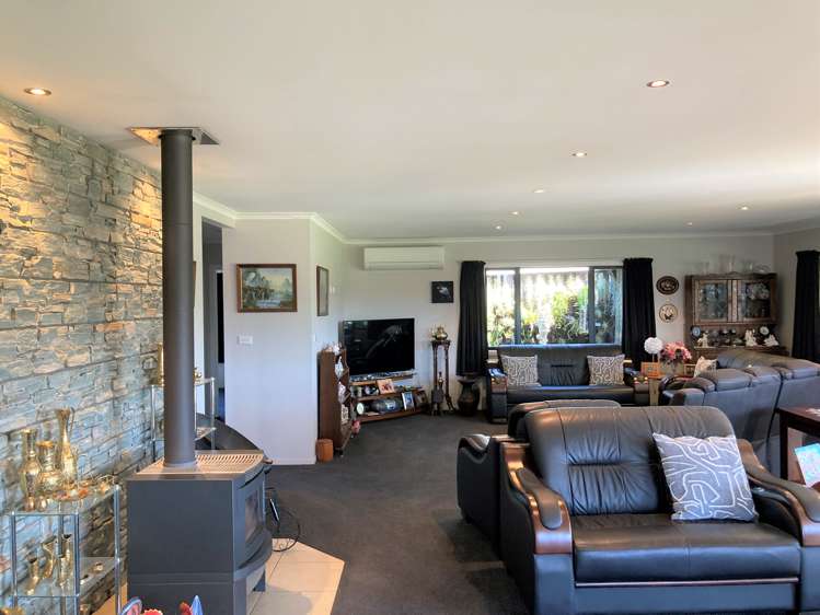 2 Joll Street Waitara_8