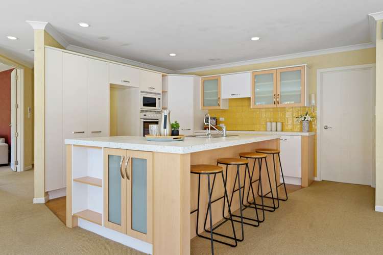 200 The Oaks Drive Leamington_5