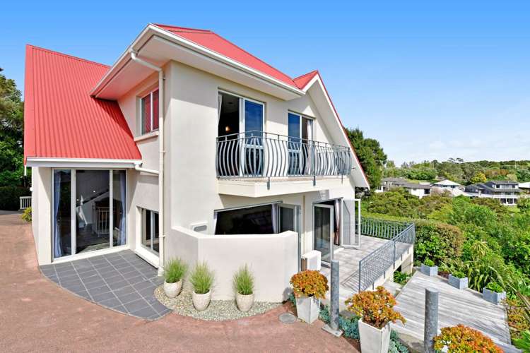 10b Vipond Road_0