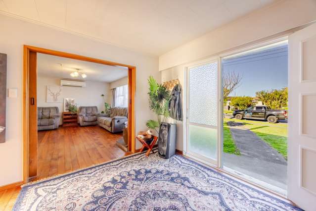18 Howard Road Taradale_3