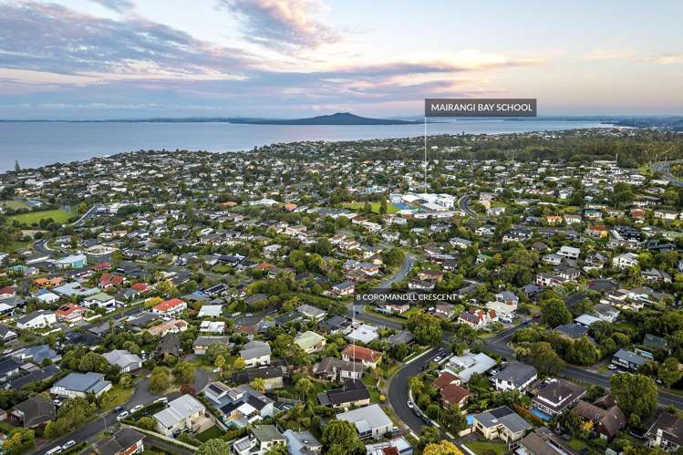 8 Coromandel Crescent Mairangi Bay_14