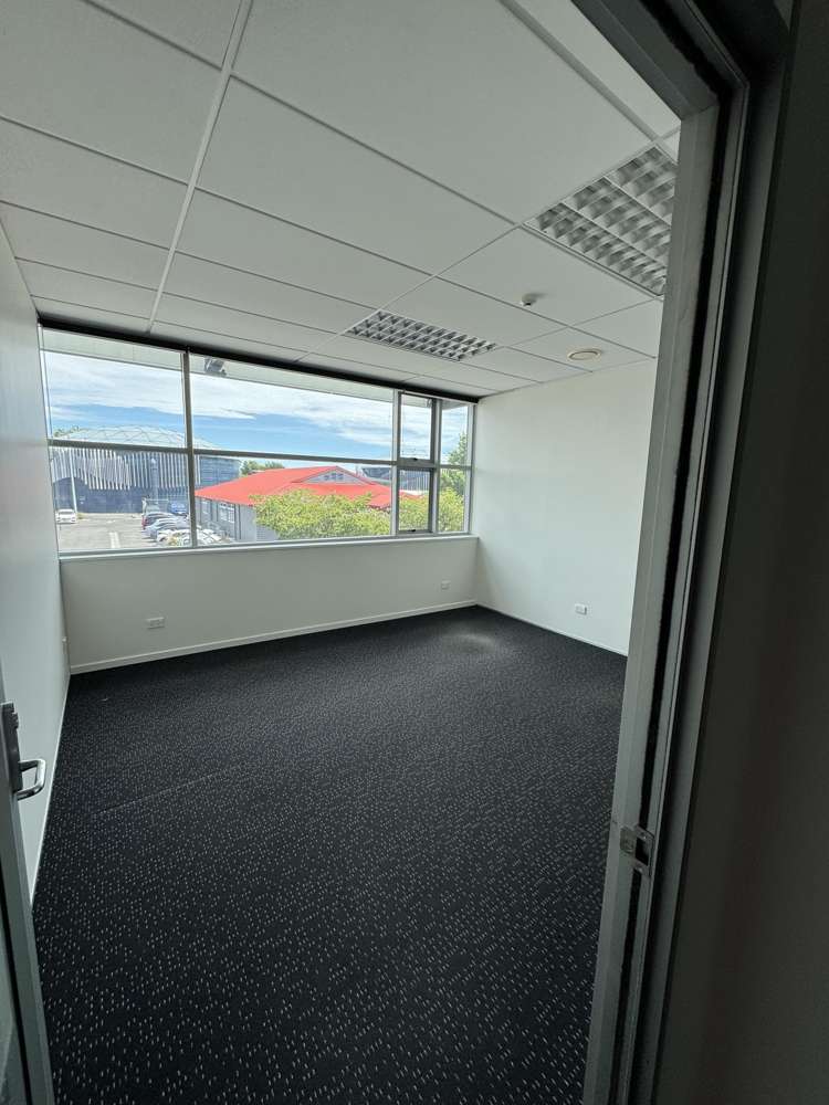 205 Hastings Street South (First Floor) Hastings_6