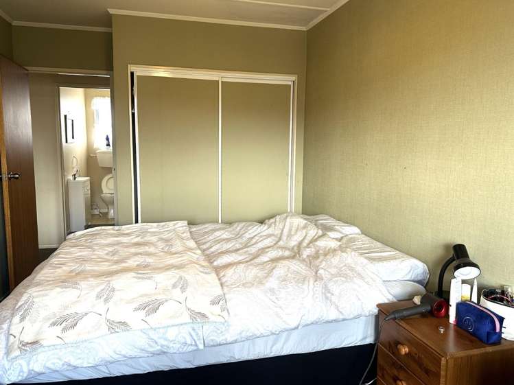 2/15 Marchwiel Street Marchwiel_6