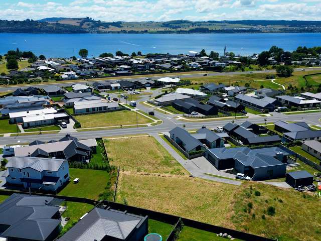 6 Tuapapa Road Wharewaka_2