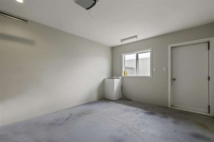 3b Phillip Street Victoria_13