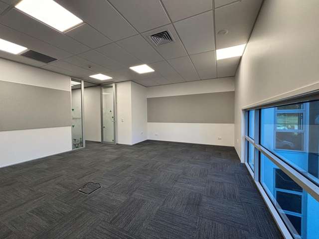 92 Russley Road Russley_4