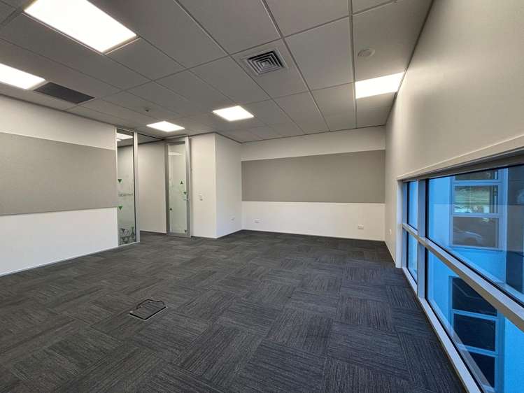 92 Russley Road Russley_4