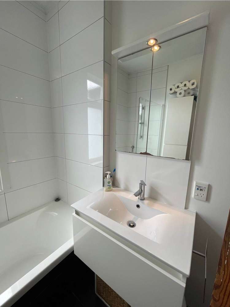 1 Rhodes Avenue Mount Albert_8